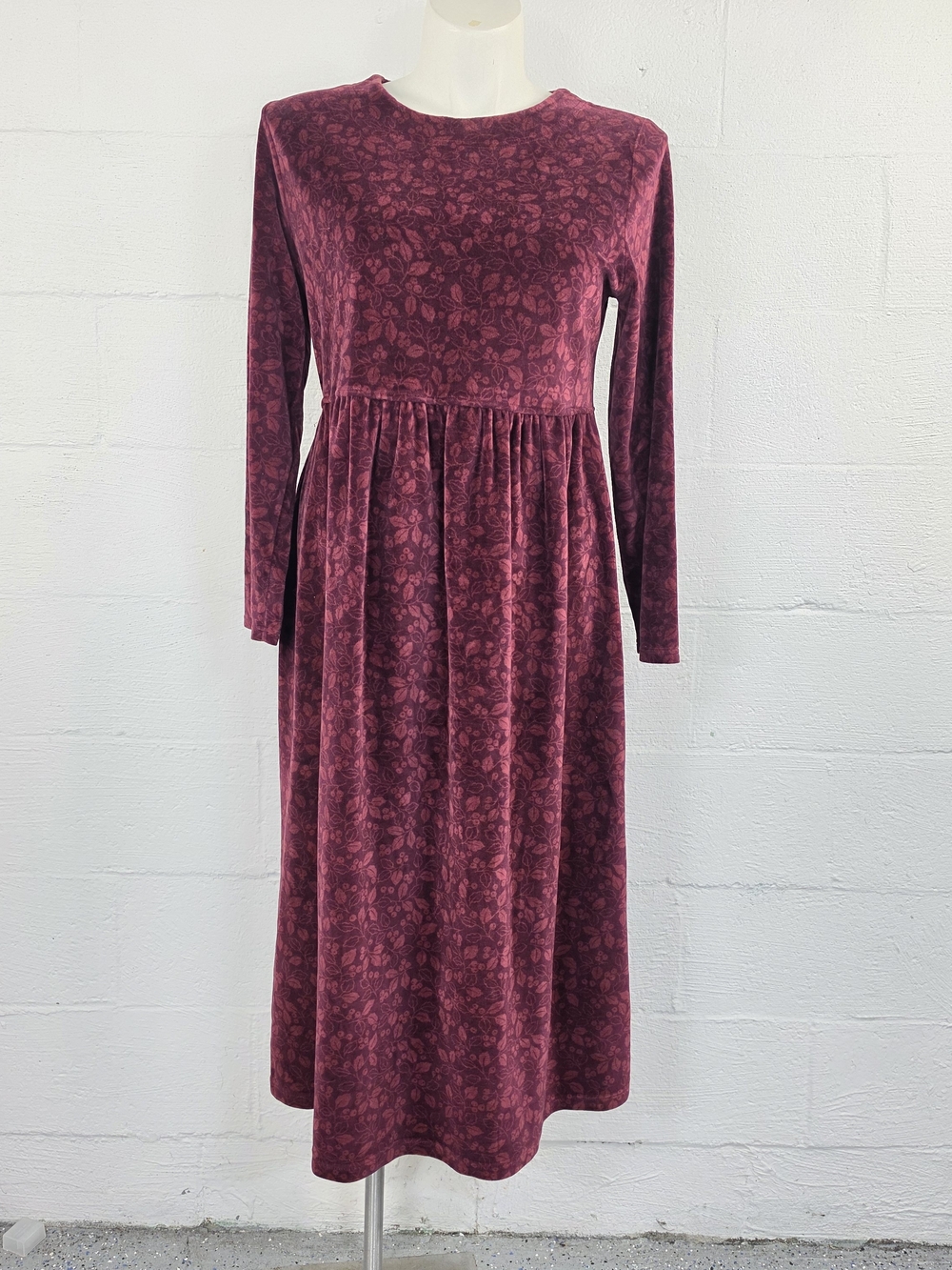 L.L. Bean Vintage 90's Burgundy Floral Velvet Long Sleeve Jumper Dress